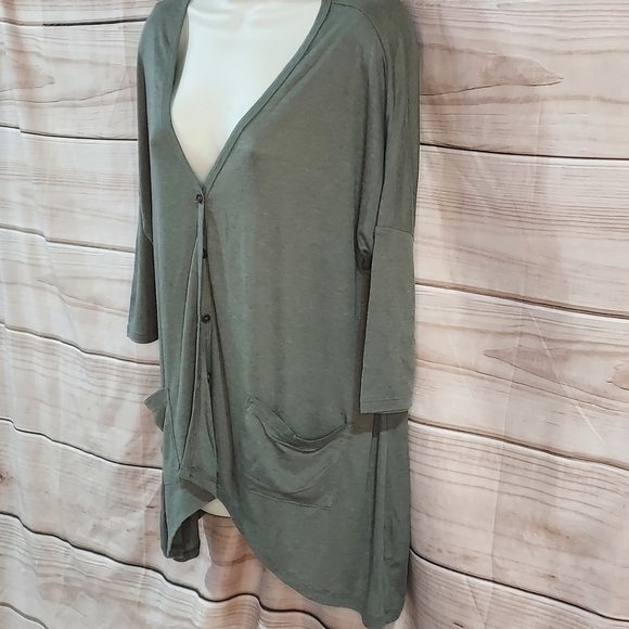 Maurices cardigan shark bite hem elbow sleeves buttons lightweight olive green S - Picture 3 of 9